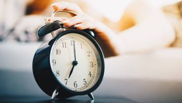 vintage-alarm-clock-morning-routine-picjumbo-com.jpg